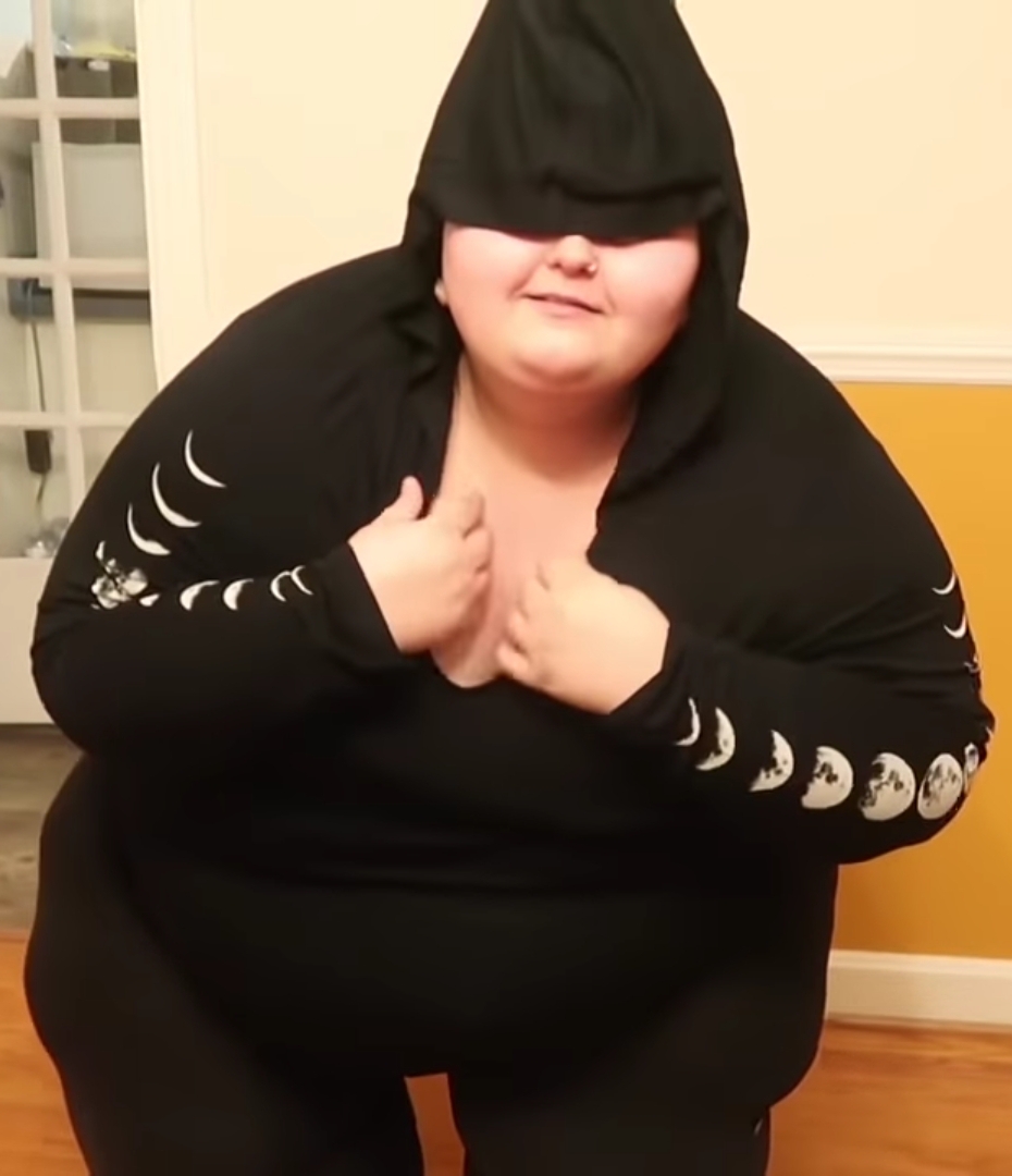 687489