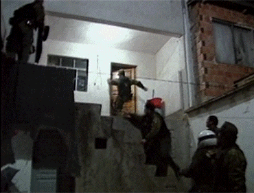 8B754E32-ACDA-45DE-91E5-2D7AA0BCC2EE.gif