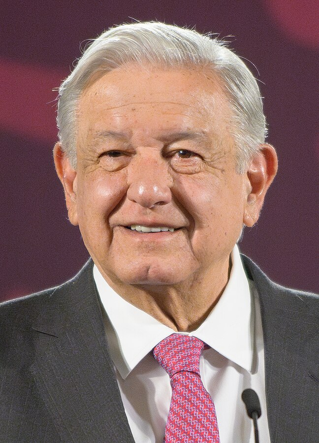 Andrés_Manuel_López_Obrador_junio_2024.jpg