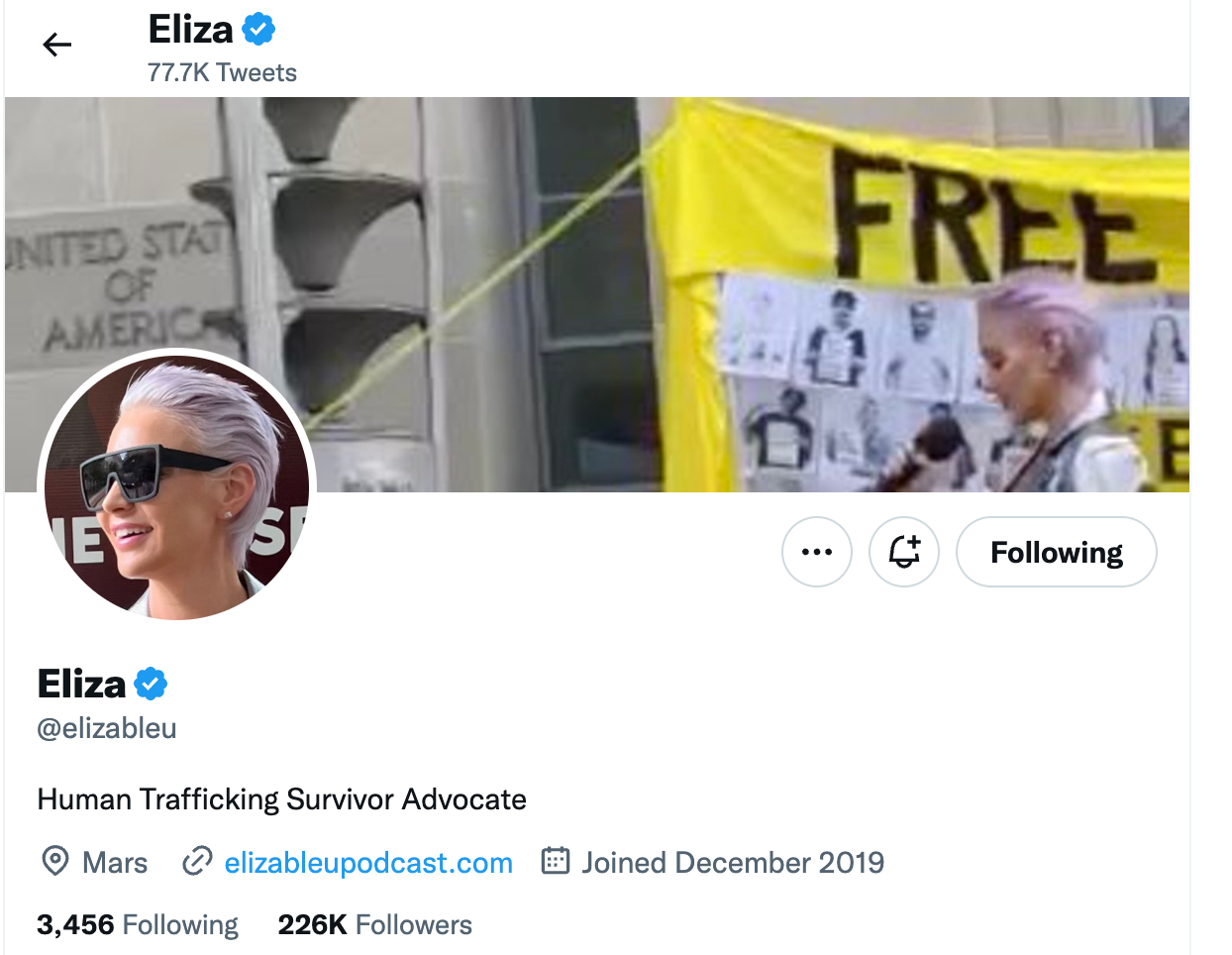Eliza___elizableu____Twitter.png