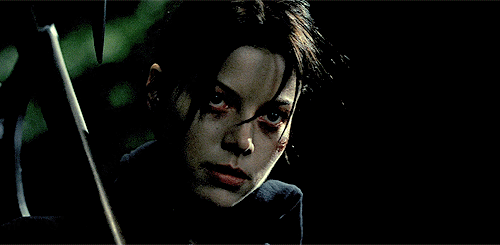 ezgif.com-reverse.gif
