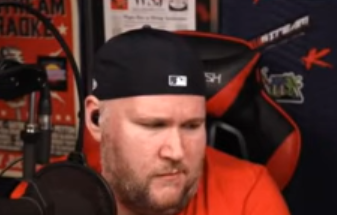 gamin chair.PNG