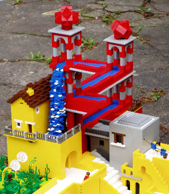 Lego Escher 02.jpg