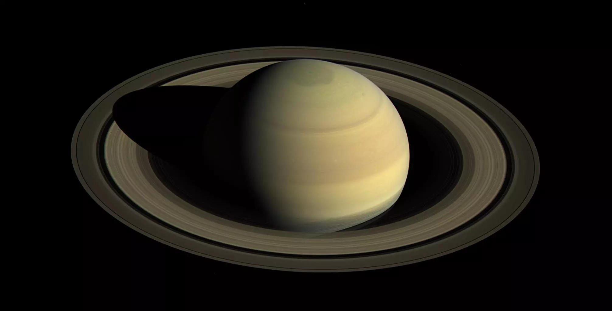 Saturn_Cassini.webp