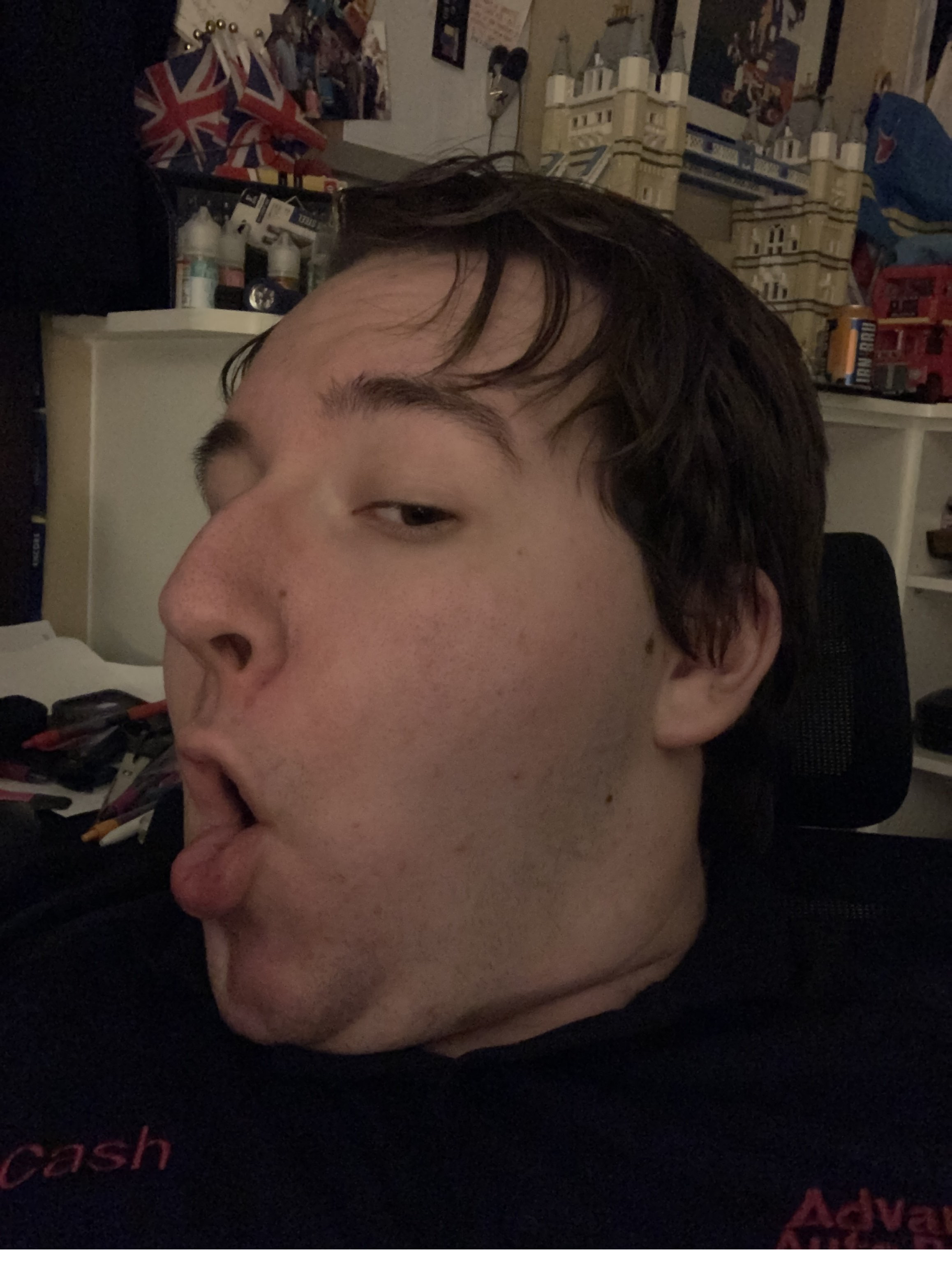 Skylar_poggers.png