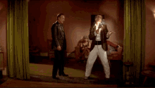 tenor.gif