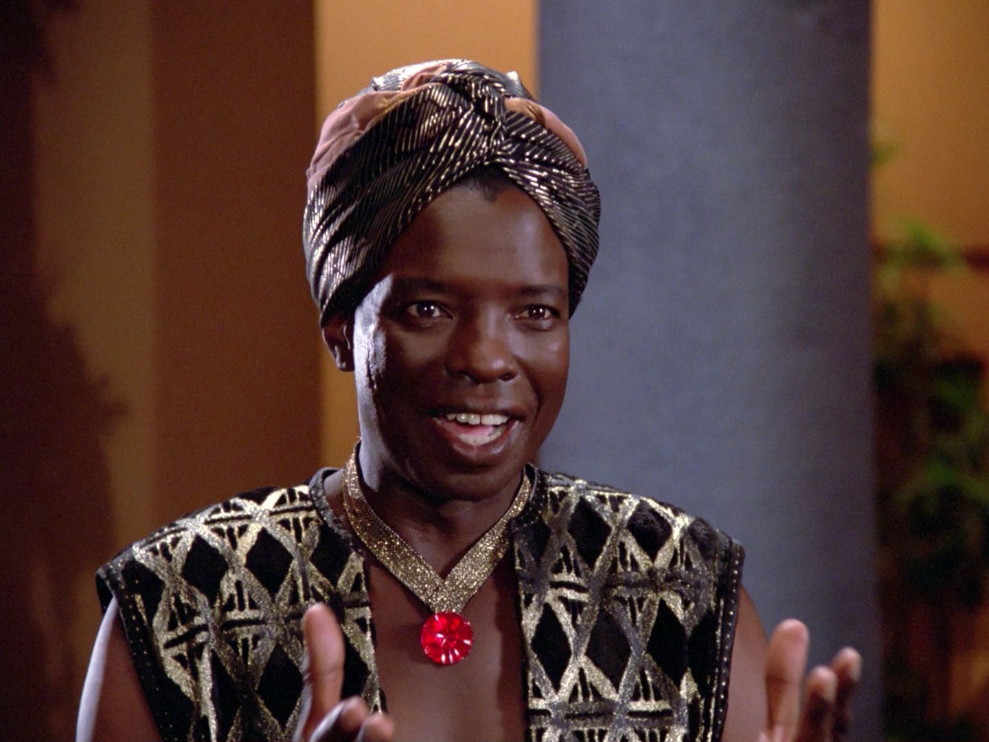TNG-S1E4-82.jpg