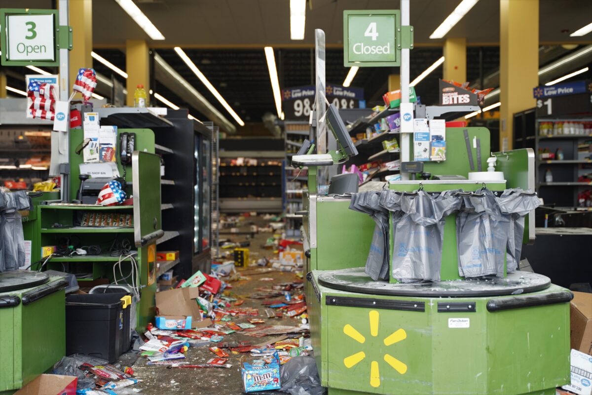 Walmart-inside-1-1200x800.jpg
