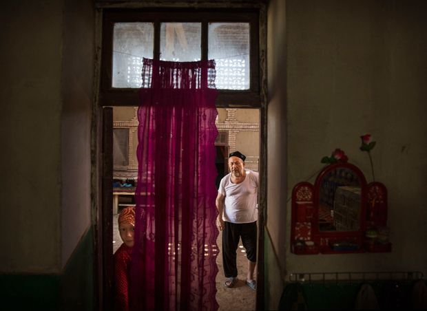 www.chinafile.com