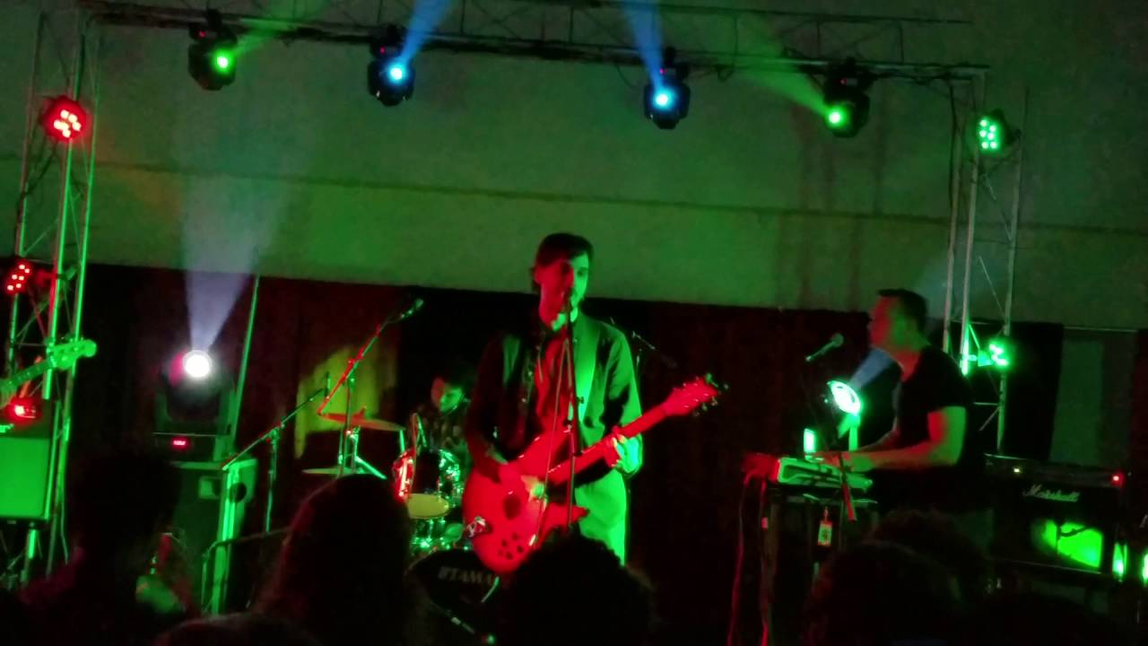 www.youtube.com