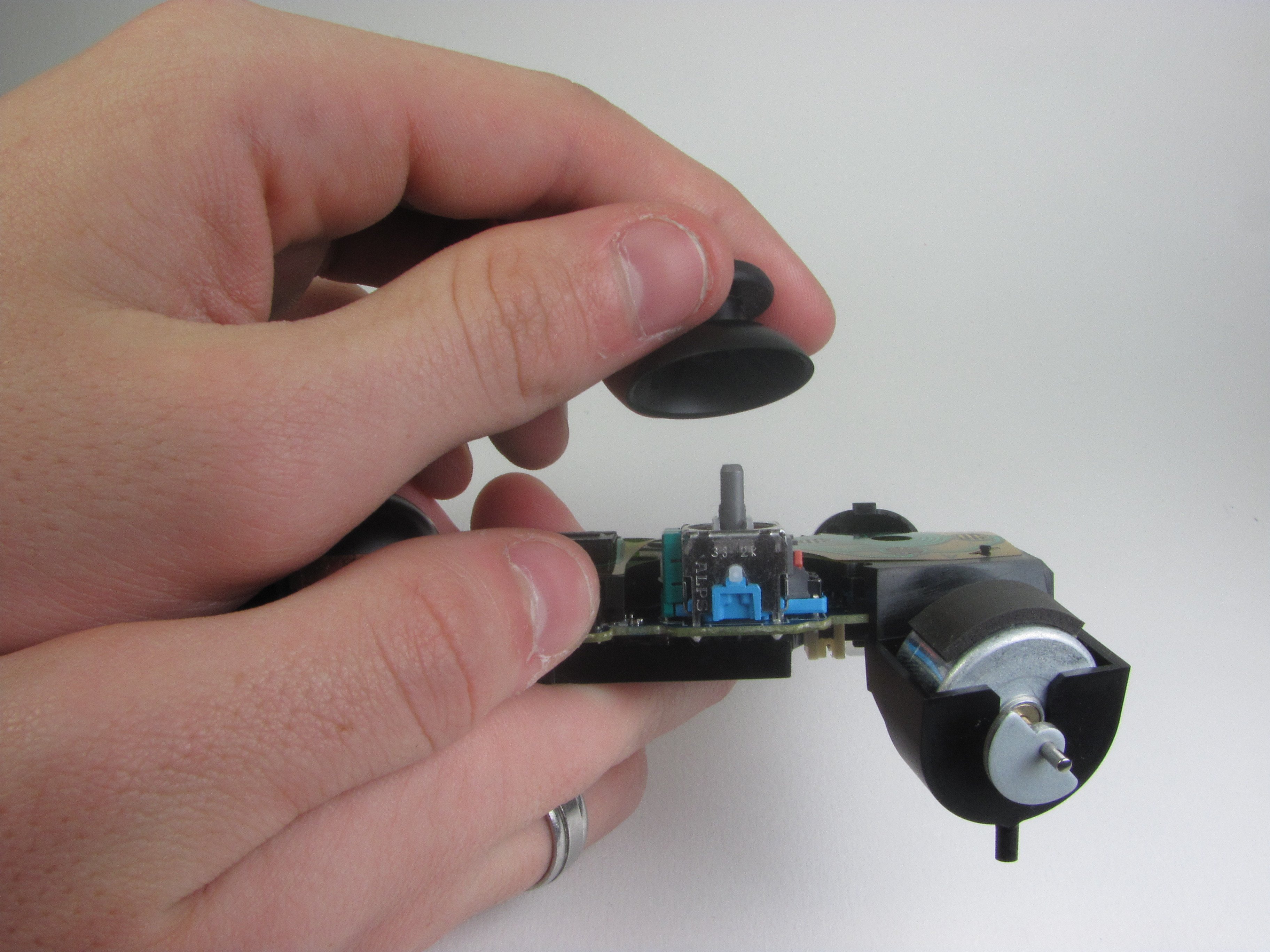 www.ifixit.com