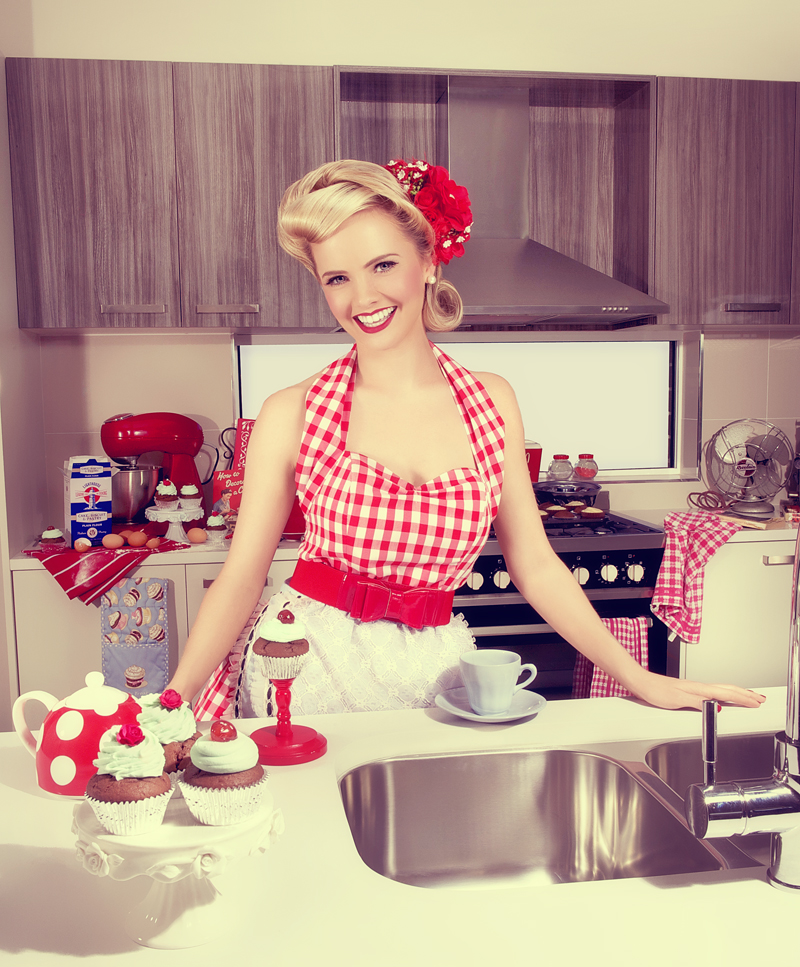 4-cover2_stepford00561_retro.jpg