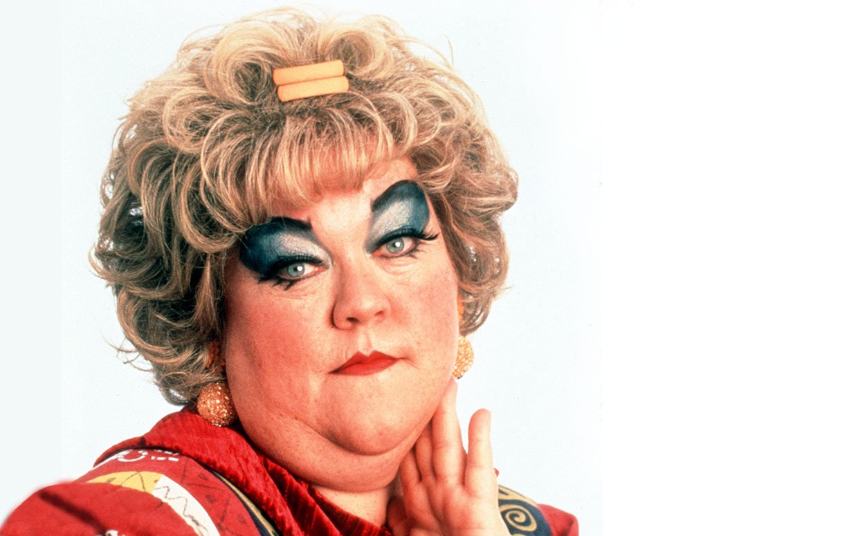 mimi-blue-eye-shadow-ftr.jpg