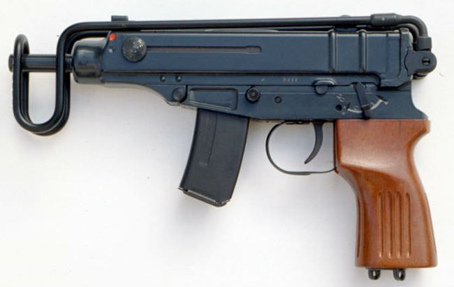 24rPQ4F.jpg