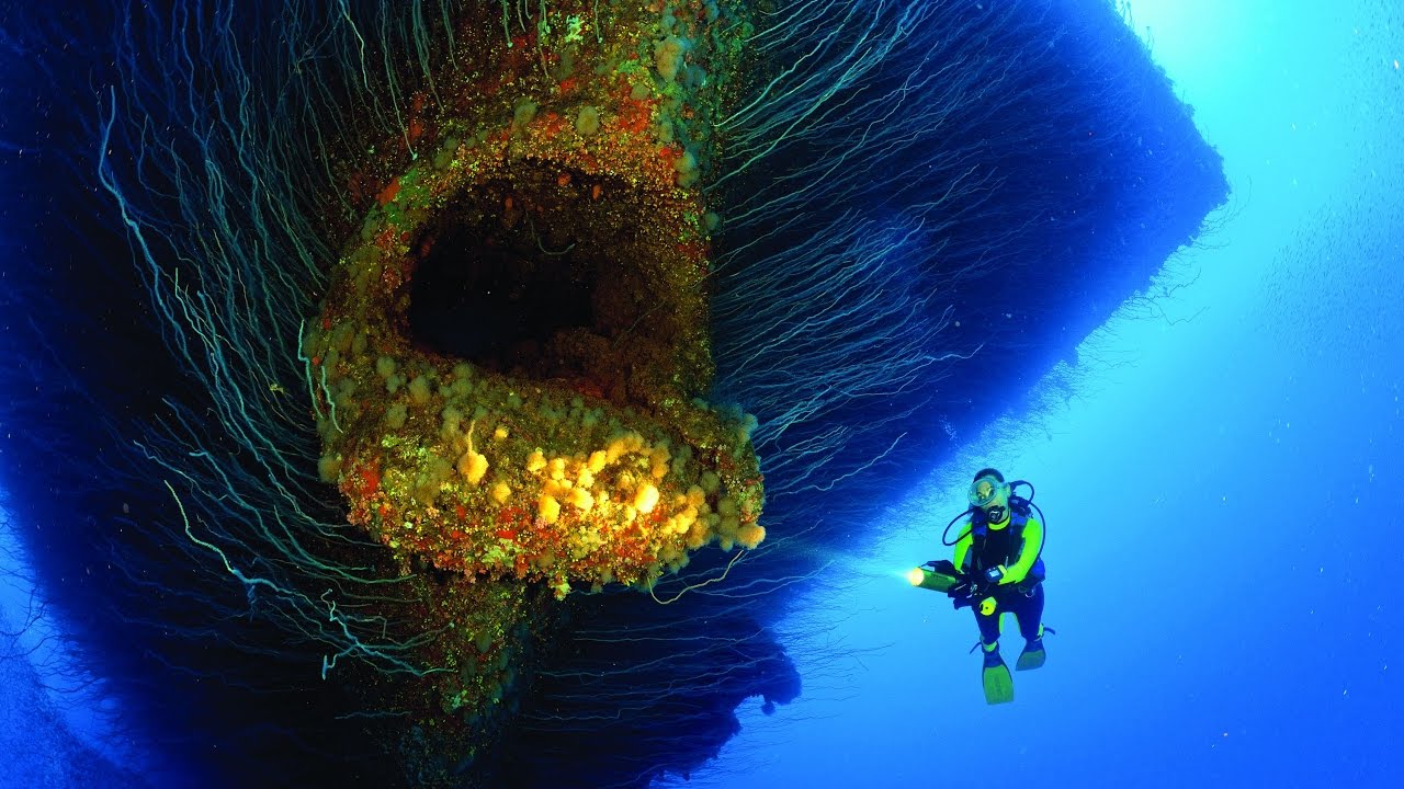 creepiest-things-discovered-underwater.jpg